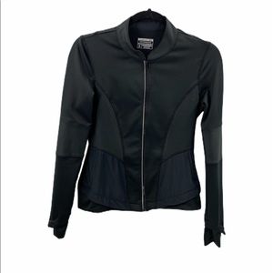 Layer 8 Quick Dry Performance Jacket Small-Black